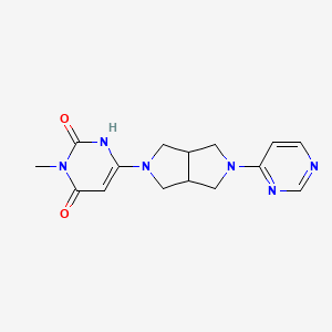 molecular formula C15H18N6O2 B2564997 3-Methyl-6-(2-pyrimidin-4-yl-1,3,3a,4,6,6a-hexahydropyrrolo[3,4-c]pyrrol-5-yl)-1H-pyrimidine-2,4-dione CAS No. 2415573-52-1