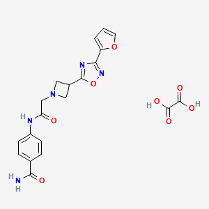 molecular formula C20H19N5O8 B2565201 4-(2-(3-(3-(呋喃-2-基)-1,2,4-恶二唑-5-基)氮杂环丁-1-基)乙酰氨基)苯甲酰胺草酸盐 CAS No. 1428349-84-1