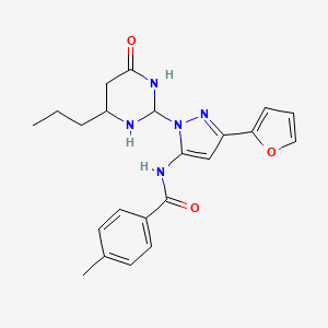 molecular formula C22H21N5O3 B2566015 N-[5-(呋喃-2-基)-2-(4-氧代-6-丙基-1,3-二氮杂环己烷-2-基)吡唑-3-基]-4-甲基苯甲酰胺 CAS No. 1210735-77-5