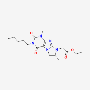 molecular formula C18H25N5O4 B2566262 乙基2-(1,7-二甲基-2,4-二氧代-3-戊基-1,3,5-三氢-4-咪唑啉并[1,2-h]嘌呤-8-基)乙酸酯 CAS No. 927625-65-8