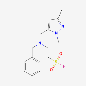 molecular formula C15H20FN3O2S B2566380 2-[Benzyl-[(2,5-dimethylpyrazol-3-yl)methyl]amino]ethanesulfonyl fluoride CAS No. 2411271-54-8