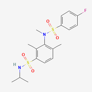 molecular formula C18H23FN2O4S2 B2567115 3-[(4-氟苯基)磺酰基-甲基氨基]-2,4-二甲基-N-丙-2-基苯磺酰胺 CAS No. 941951-27-5
