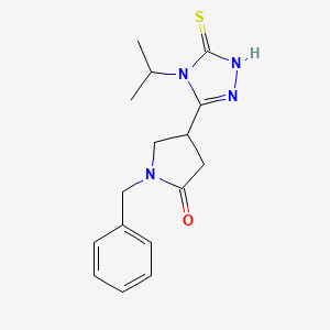 1-benzyl-4-[4-(propan-2-yl)-5-sulfanylidene-4,5-dihydro-1H-1,2,4-triazol-3-yl]pyrrolidin-2-one