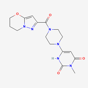 molecular formula C16H20N6O4 B2568199 6-(4-(6,7-二氢-5H-吡唑并[5,1-b][1,3]恶嗪-2-羰基)哌嗪-1-基)-3-甲基嘧啶-2,4(1H,3H)-二酮 CAS No. 2309553-57-7