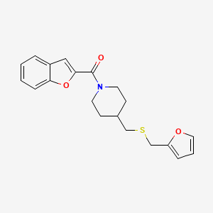 Benzofuran-2-yl(4-(((furan-2-ylmethyl)thio)methyl)piperidin-1-yl)methanone