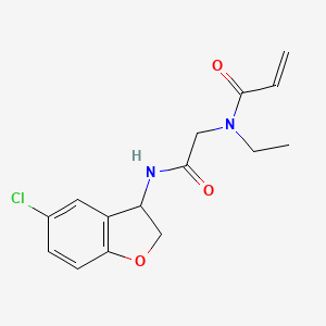 molecular formula C15H17ClN2O3 B2569416 N-[2-[(5-Chloro-2,3-dihydro-1-benzofuran-3-yl)amino]-2-oxoethyl]-N-ethylprop-2-enamide CAS No. 2411266-93-6