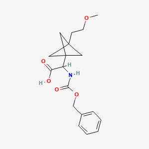 molecular formula C18H23NO5 B2570258 2-[3-(2-Methoxyethyl)-1-bicyclo[1.1.1]pentanyl]-2-(phenylmethoxycarbonylamino)acetic acid CAS No. 2287262-94-4