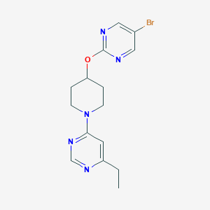 molecular formula C15H18BrN5O B2571770 4-[4-(5-Bromopyrimidin-2-yl)oxypiperidin-1-yl]-6-ethylpyrimidine CAS No. 2380100-54-7