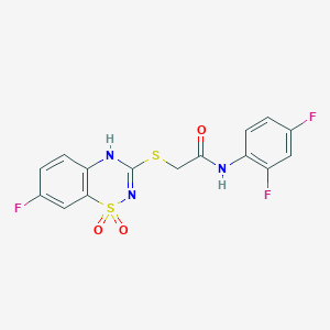 molecular formula C15H10F3N3O3S2 B2572171 N-(2,4-difluorophenyl)-2-((7-fluoro-1,1-dioxido-4H-benzo[e][1,2,4]thiadiazin-3-yl)thio)acetamide CAS No. 886954-14-9