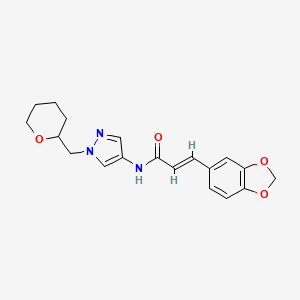 molecular formula C19H21N3O4 B2572675 (E)-3-(苯并[d][1,3]二氧杂环-5-基)-N-(1-((四氢-2H-吡喃-2-基)甲基)-1H-吡唑-4-基)丙烯酰胺 CAS No. 2035023-10-8