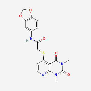 molecular formula C18H16N4O5S B2572690 N-(1,3-苯并二氧杂环-5-基)-2-(1,3-二甲基-2,4-二氧代吡啶并[2,3-d]嘧啶-5-基)硫代乙酰胺 CAS No. 900005-51-8