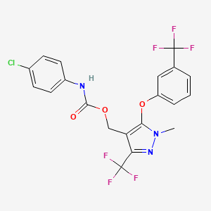 molecular formula C20H14ClF6N3O3 B2572719 [1-甲基-3-(三氟甲基)-5-[3-(三氟甲基)苯氧基]-1H-吡唑-4-基]甲基 N-(4-氯苯基)氨基甲酸酯 CAS No. 318469-45-3