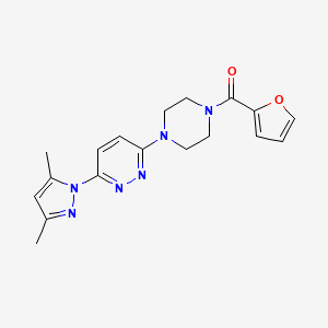 molecular formula C18H20N6O2 B2572726 (4-(6-(3,5-dimethyl-1H-pyrazol-1-yl)pyridazin-3-yl)piperazin-1-yl)(furan-2-yl)methanone CAS No. 1020503-20-1