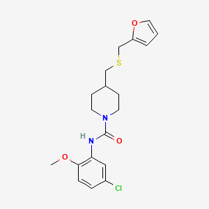 molecular formula C19H23ClN2O3S B2573281 N-(5-chloro-2-methoxyphenyl)-4-(((furan-2-ylmethyl)thio)methyl)piperidine-1-carboxamide CAS No. 1396861-03-2
