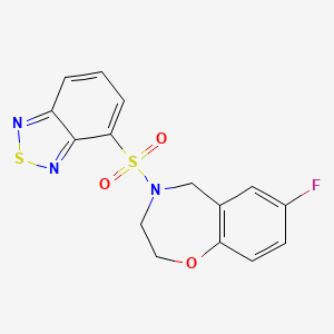 molecular formula C15H12FN3O3S2 B2573946 4-(苯并[c][1,2,5]噻二唑-4-磺酰基)-7-氟-2,3,4,5-四氢苯并[f][1,4]恶杂环戊二烯 CAS No. 2034204-62-9