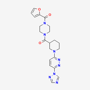 molecular formula C21H24N8O3 B2574623 (1-(6-(1H-1,2,4-triazol-1-yl)pyridazin-3-yl)piperidin-3-yl)(4-(furan-2-carbonyl)piperazin-1-yl)methanone CAS No. 1704972-11-1