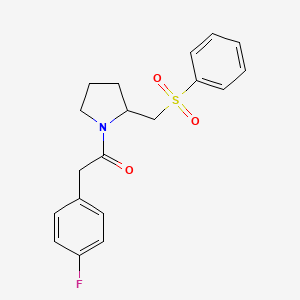molecular formula C19H20FNO3S B2575050 2-(4-Fluorophenyl)-1-(2-((phenylsulfonyl)methyl)pyrrolidin-1-yl)ethanone CAS No. 1797081-64-1