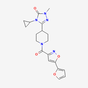 molecular formula C19H21N5O4 B2575236 4-cyclopropyl-3-(1-(5-(furan-2-yl)isoxazole-3-carbonyl)piperidin-4-yl)-1-methyl-1H-1,2,4-triazol-5(4H)-one CAS No. 1797846-40-2