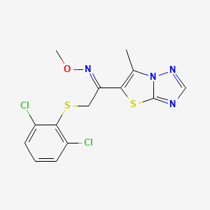 molecular formula C14H12Cl2N4OS2 B2575976 (E)-{2-[(2,6-dichlorophenyl)sulfanyl]-1-{6-methyl-[1,2,4]triazolo[3,2-b][1,3]thiazol-5-yl}ethylidene}(methoxy)amine CAS No. 866049-37-8