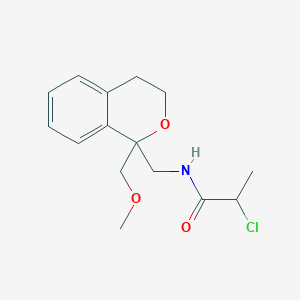 molecular formula C15H20ClNO3 B2575979 2-Chloro-N-[[1-(methoxymethyl)-3,4-dihydroisochromen-1-yl]methyl]propanamide CAS No. 2411275-91-5