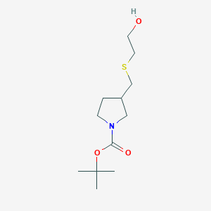 molecular formula C12H23NO3S B2576048 叔丁基3-(((2-羟乙基)硫代)甲基)吡咯烷-1-甲酸酯 CAS No. 1353983-27-3