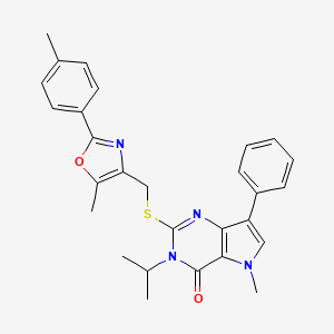 molecular formula C28H28N4O2S B2576276 3-异丙基-5-甲基-2-(((5-甲基-2-(对甲苯基)恶唑-4-基)甲基)硫代)-7-苯基-3H-吡咯并[3,2-d]嘧啶-4(5H)-酮 CAS No. 1115458-72-4