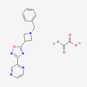 molecular formula C18H17N5O5 B2576786 5-(1-Benzylazetidin-3-yl)-3-(pyrazin-2-yl)-1,2,4-oxadiazole oxalate CAS No. 1396749-49-7