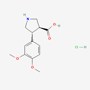 molecular formula C13H18ClNO4 B2577279 (3S,4R)-4-(3,4-二甲氧基苯基)吡咯烷-3-羧酸；盐酸盐 CAS No. 1392210-72-8
