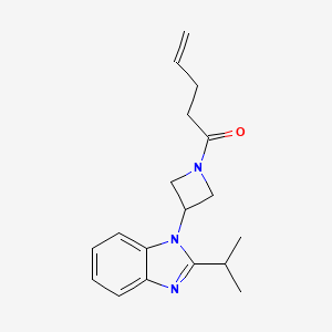 molecular formula C18H23N3O B2577898 1-[3-(2-Propan-2-ylbenzimidazol-1-yl)azetidin-1-yl]pent-4-en-1-one CAS No. 2415470-94-7