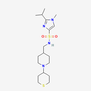 molecular formula C18H32N4O2S2 B2579527 2-异丙基-1-甲基-N-((1-(四氢-2H-硫代吡喃-4-基)哌啶-4-基)甲基)-1H-咪唑-4-磺酰胺 CAS No. 2034241-53-5