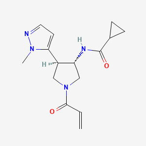 molecular formula C15H20N4O2 B2580353 N-[(3S,4R)-4-(2-Methylpyrazol-3-yl)-1-prop-2-enoylpyrrolidin-3-yl]cyclopropanecarboxamide CAS No. 2305561-33-3