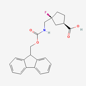 (1R,3S)-3-[(9H-Fluoren-9-ylmethoxycarbonylamino)methyl]-3-fluorocyclopentane-1-carboxylic acid