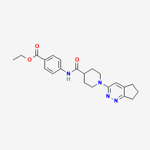molecular formula C22H26N4O3 B2581003 4-(1-{5H,6H,7H-环戊[c]哒嗪-3-基}哌啶-4-酰胺)苯甲酸乙酯 CAS No. 2097892-81-2