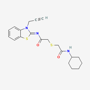 molecular formula C20H23N3O2S2 B2581208 (Z)-N-シクロヘキシル-2-((2-オキソ-2-((3-(プロプ-2-イン-1-イル)ベンゾ[d]チアゾール-2(3H)-イリデン)アミノ)エチル)チオ)アセトアミド CAS No. 851717-41-4