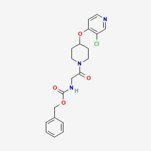molecular formula C20H22ClN3O4 B2581715 苯甲酸2-(4-((3-氯吡啶-4-基)氧代)哌啶-1-基)-2-氧代乙基)氨基甲酸酯 CAS No. 2034395-14-5