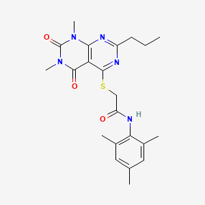 molecular formula C22H27N5O3S B2581817 2-((6,8-dimethyl-5,7-dioxo-2-propyl-5,6,7,8-tetrahydropyrimido[4,5-d]pyrimidin-4-yl)thio)-N-mesitylacetamide CAS No. 852170-98-0