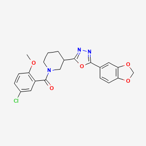 (3-(5-(Benzo[d][1,3]dioxol-5-yl)-1,3,4-oxadiazol-2-yl)piperidin-1-yl)(5-chloro-2-methoxyphenyl)methanone