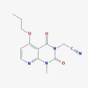 molecular formula C13H14N4O3 B2582331 2-(1-methyl-2,4-dioxo-5-propoxy-1,2-dihydropyrido[2,3-d]pyrimidin-3(4H)-yl)acetonitrile CAS No. 921498-34-2