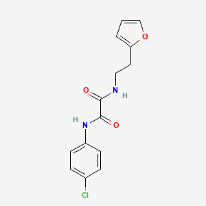 molecular formula C14H13ClN2O3 B2582889 N'-(4-chlorophenyl)-N-[2-(furan-2-yl)ethyl]oxamide CAS No. 898348-25-9