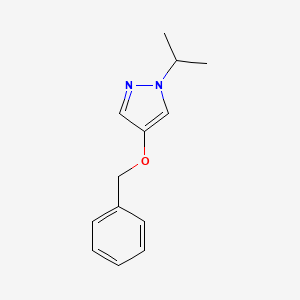B2583223 4-(benzyloxy)-1-(propan-2-yl)-1H-pyrazole CAS No. 1599179-43-7