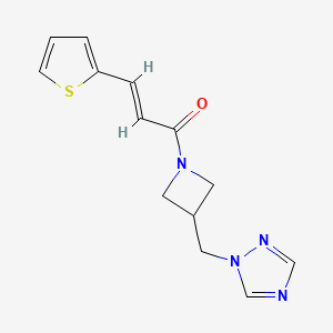 (E)-1-(3-((1H-1,2,4-triazol-1-yl)methyl)azetidin-1-yl)-3-(thiophen-2-yl)prop-2-en-1-one
