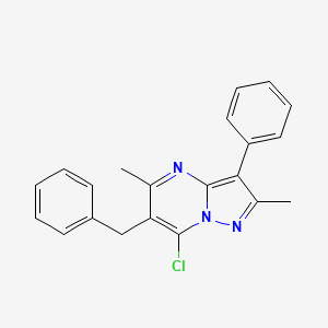 molecular formula C21H18ClN3 B2585136 6-Benzyl-7-chloro-2,5-dimethyl-3-phenylpyrazolo[1,5-a]pyrimidine CAS No. 1203190-57-1