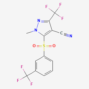 molecular formula C13H7F6N3O2S B2585852 1-甲基-3-(三氟甲基)-5-{[3-(三氟甲基)苯基]磺酰基}-1H-吡唑-4-腈 CAS No. 318517-88-3