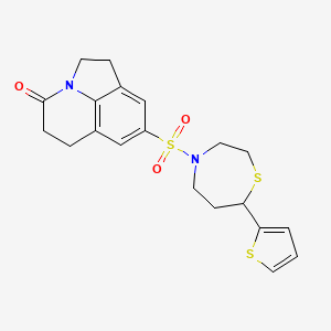 molecular formula C20H22N2O3S3 B2586890 8-((7-(thiophen-2-yl)-1,4-thiazepan-4-yl)sulfonyl)-5,6-dihydro-1H-pyrrolo[3,2,1-ij]quinolin-4(2H)-one CAS No. 1705515-06-5
