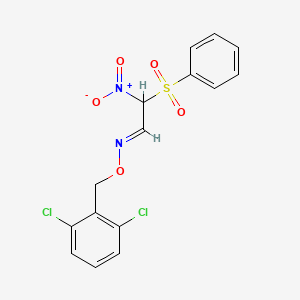 molecular formula C15H12Cl2N2O5S B2586991 2-硝基-2-(苯磺酰基)乙醛O-(2,6-二氯苄基)肟 CAS No. 338397-57-2