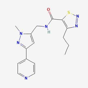 molecular formula C16H18N6OS B2587096 N-[(2-Methyl-5-pyridin-4-ylpyrazol-3-yl)methyl]-4-propylthiadiazole-5-carboxamide CAS No. 2309751-22-0