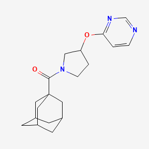 molecular formula C19H25N3O2 B2587153 (1s,3s)-金刚烷-1-基(3-(嘧啶-4-基氧基)吡咯烷-1-基)甲酮 CAS No. 2034246-53-0