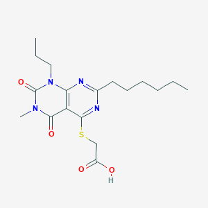molecular formula C18H26N4O4S B2587508 2-({2-hexyl-6-methyl-5,7-dioxo-8-propyl-5H,6H,7H,8H-pyrimido[4,5-d][1,3]diazin-4-yl}sulfanyl)acetic acid CAS No. 771499-27-5