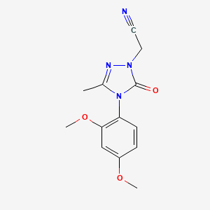 molecular formula C13H14N4O3 B2587587 2-[4-(2,4-dimethoxyphenyl)-3-methyl-5-oxo-4,5-dihydro-1H-1,2,4-triazol-1-yl]acetonitrile CAS No. 861206-36-2