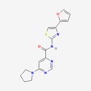 molecular formula C16H15N5O2S B2587729 N-(4-(呋喃-2-基)噻唑-2-基)-6-(吡咯烷-1-基)嘧啶-4-甲酰胺 CAS No. 1903513-74-5